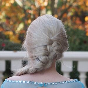 Elsa Frozen Lace Front Wig (plus FREE wig brush and caps/nets)
